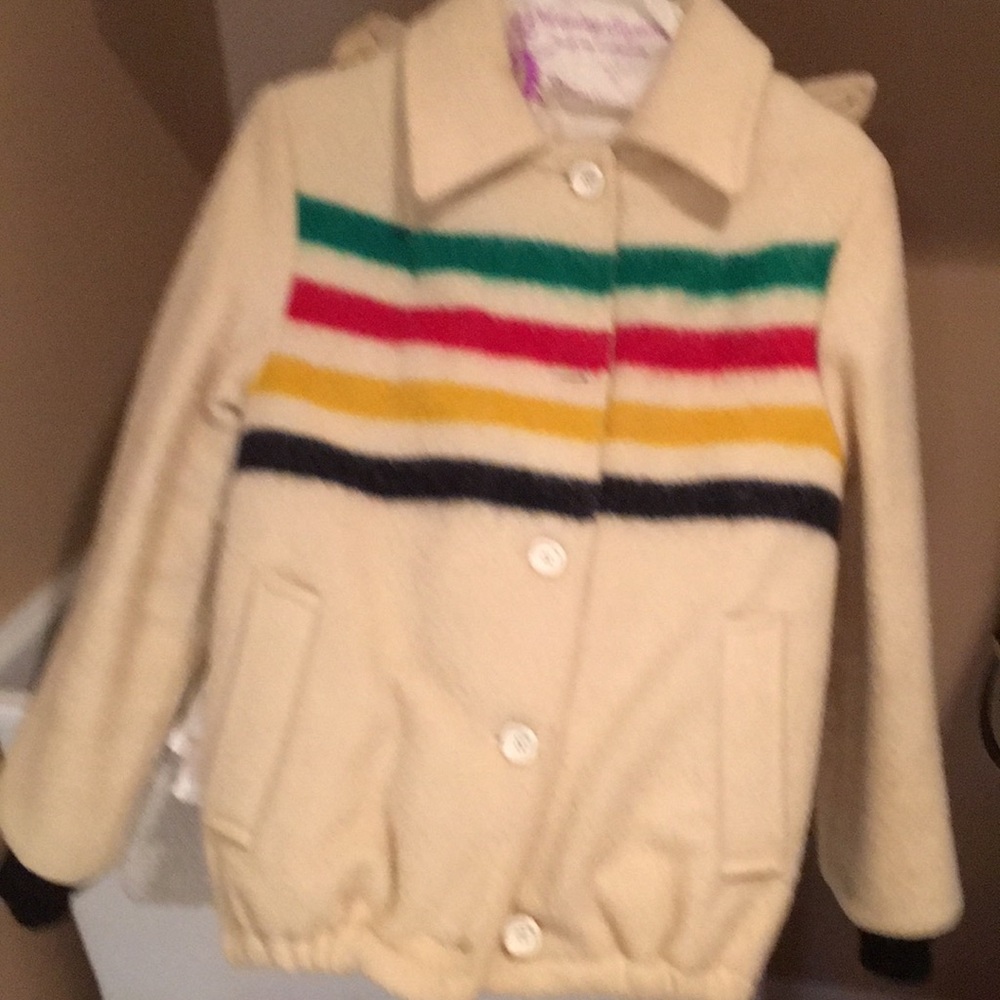 Vintage Hudson Bay Pure Virgin wool SZ 6